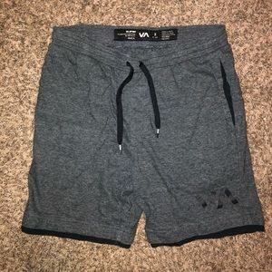 RVCA sport loose fitting shorts size small